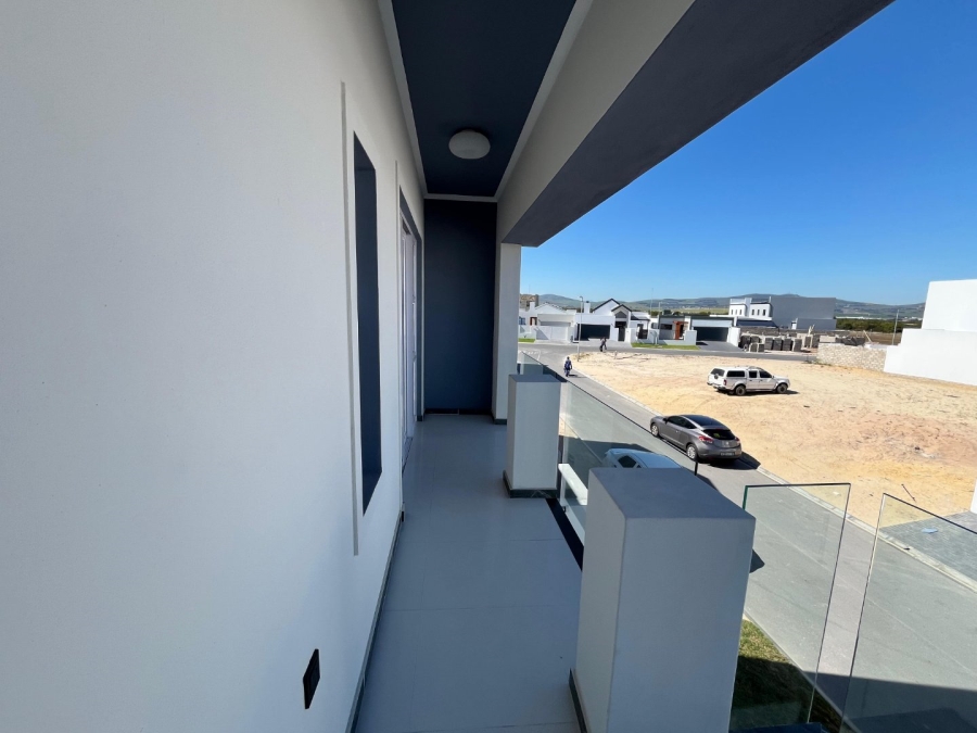 4 Bedroom Property for Sale in Sandown Western Cape